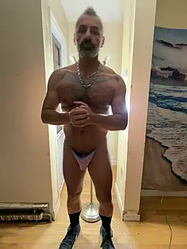 Snapshot of DaddySnowXX chatting on June 2026 01:49:01 AM DaddySnowXX online show from June 2026 01:49:01 AM