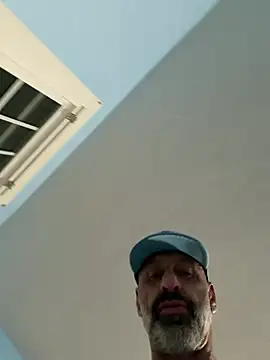 Snapshot of DaddySnowXX chatting on June 2026 06:36:02 AM DaddySnowXX online show from June 2026 06:36:02 AM