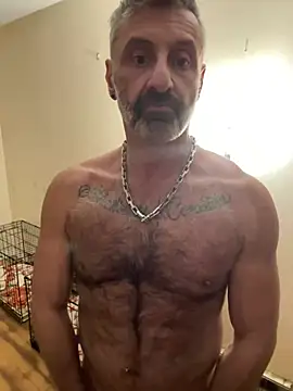 Snapshot of DaddySnowXX chatting on January 2025 07:57:01 AM DaddySnowXX online show from January 2025 07:57:01 AM