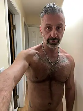 Snapshot of DaddySnowXX chatting on January 2025 01:56:01 AM DaddySnowXX online show from January 2025 01:56:01 AM