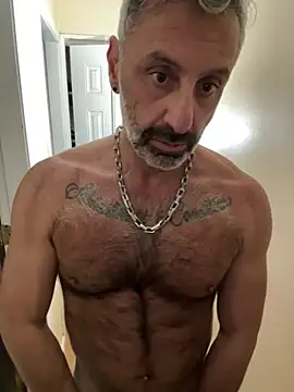 Snapshot of DaddySnowXX chatting on January 2025 03:52:01 AM DaddySnowXX online show from January 2025 03:52:01 AM