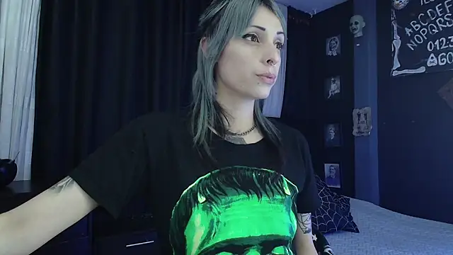 Goddess Mortem online show from November 2025 11:31:02 PM