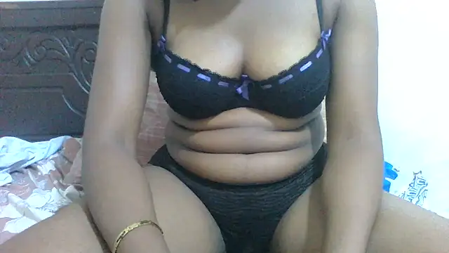 Snapshot of Honeyme24 chatting on July 2026 03:14:02 PM Honeyme24 online show from July 2026 03:14:02 PM