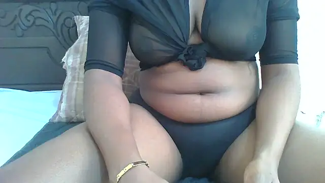 Snapshot of Honeyme24 chatting on July 2026 05:08:01 AM Honeyme24 online show from July 2026 05:08:01 AM