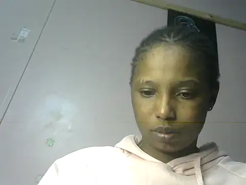 SweetWhisper online show from November 2025 06:56:02 PM