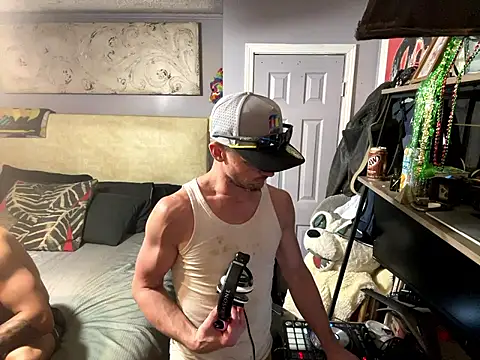 trash4cash online show from April 2026 08:48:02 PM