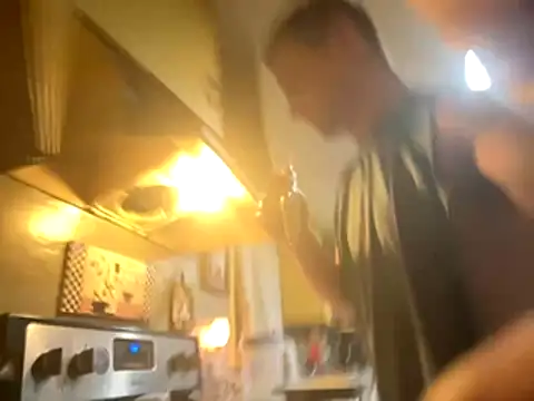 trash4cash online show from November 2025 11:31:02 PM