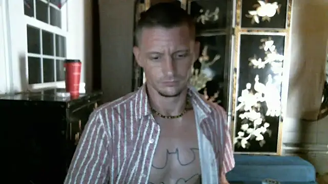 trash4cash online show from October 2025 02:46:02 AM