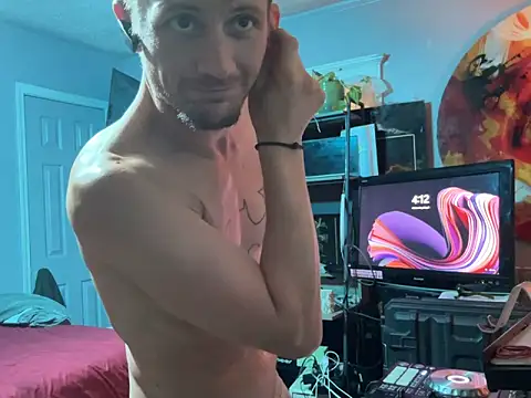 trash4cash online show from May 2026 08:13:01 PM
