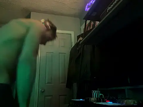 Snapshot of trash4cash chatting on February 2026 05:29:02 AM trash4cash online show from February 2026 05:29:02 AM