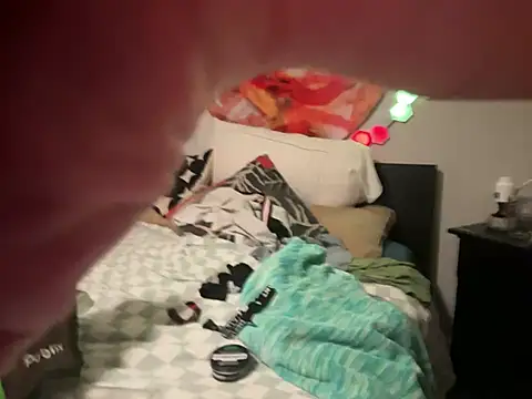 trash4cash online show from March 2025 10:28:02 AM