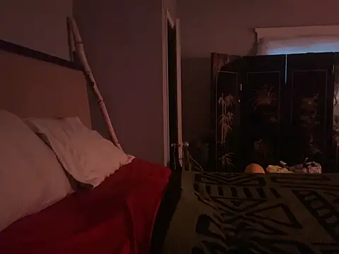 Snapshot of trash4cash chatting on February 2026 12:43:02 PM trash4cash online show from February 2026 12:43:02 PM