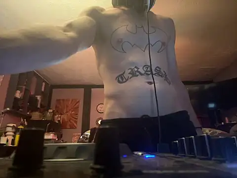 trash4cash online show from April 2026 05:36:01 PM