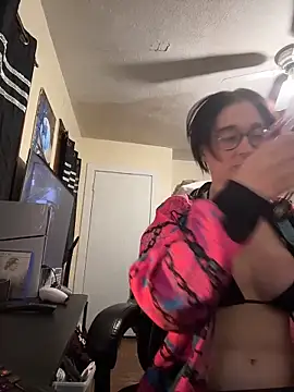 YandereDemon online show from November 2025 12:00:01 AM