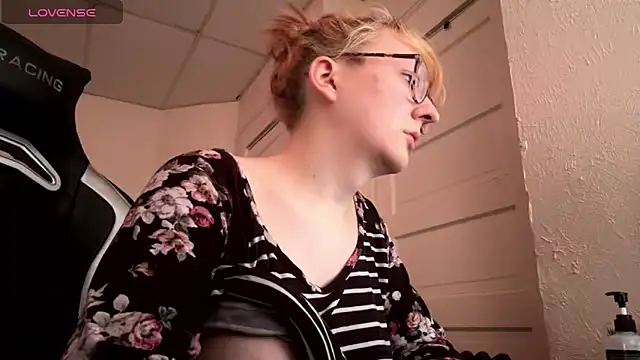 YandereDemon online show from April 2026 07:31:01 PM