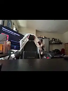 YandereDemon online show from December 2025 08:10:02 PM