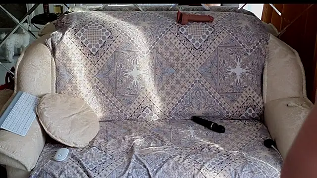 Snapshot of BEST-1 chatting on February 2026 03:07:02 AM BEST-1 online show from February 2026 03:07:02 AM