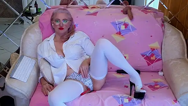 BEST-1 online show from October 2025 01:48:02 AM