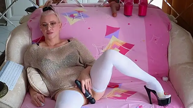 BEST-1 online show from October 2025 03:18:02 AM