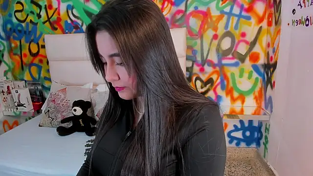 Snapshot of Liana_Bernocchi chatting on November 2025 08:58:02 PM Liana Bernocchi online show from November 2025 08:58:02 PM