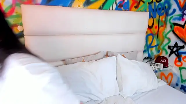 Snapshot of Liana_Bernocchi chatting on November 2025 07:47:02 PM Liana Bernocchi online show from November 2025 07:47:02 PM