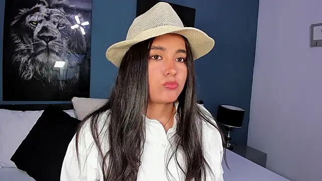 Snapshot of Liana_Bernocchi chatting on March 2025 08:27:01 PM Liana Bernocchi online show from March 2025 08:27:01 PM