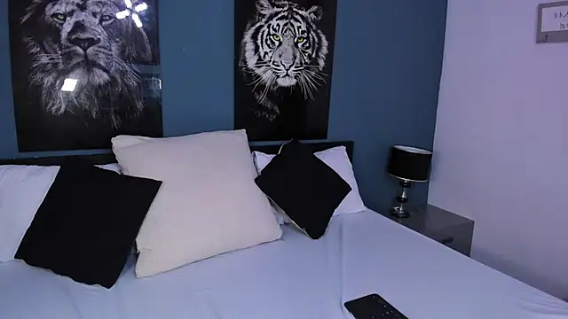 Snapshot of Liana_Bernocchi chatting on March 2025 08:22:01 PM Liana Bernocchi online show from March 2025 08:22:01 PM