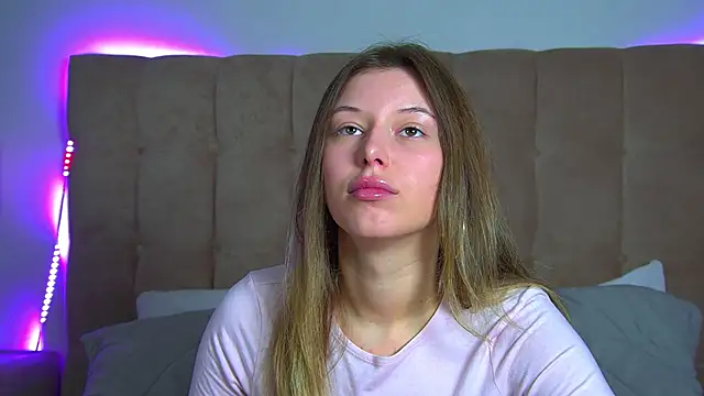 LiliaBianka online show from November 2025 06:18:02 AM