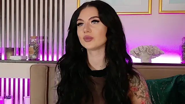 Snapshot of CarolinePrescott chatting on February 2026 05:29:02 AM CarolinePrescott online show from February 2026 05:29:02 AM