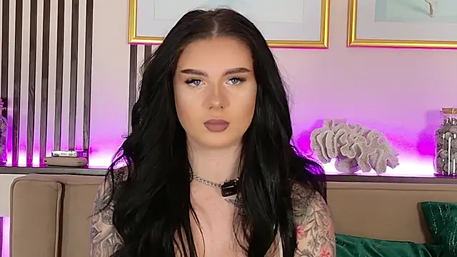 CarolinePrescott online show from March 2026 05:56:01 AM