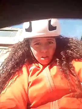 Valeria  soler online show from October 2025 12:06:02 PM