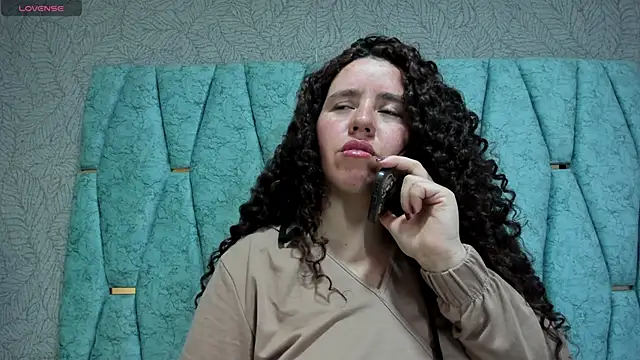 Valeria  soler online show from October 2025 03:58:02 PM