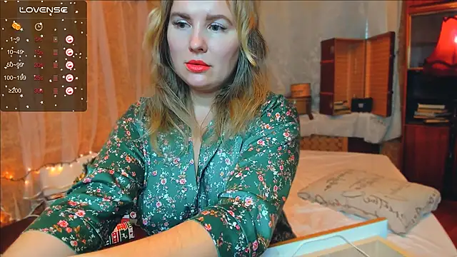 Snapshot of Your_Julia_Burns chatting on December 2024 11:32:02 AM Your Julia Burns online show from December 2024 11:32:02 AM