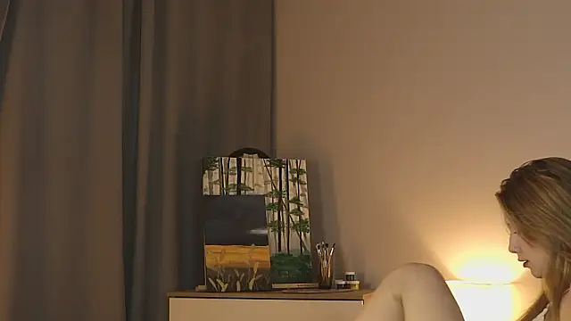 Snapshot of AliceLebel chatting on February 2026 03:43:01 PM AliceLebel online show from February 2026 03:43:01 PM