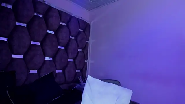 MaddyHudson online show from March 2026 09:31:01 PM