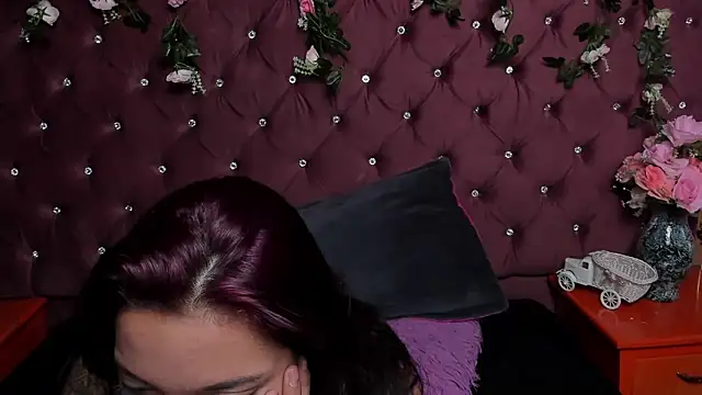 Snapshot of MaddyHudson chatting on January 2025 08:54:01 PM MaddyHudson online show from January 2025 08:54:01 PM