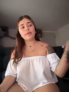 Snapshot of JoselinFlower_ chatting on March 2025 08:46:02 PM JoselinFlower online show from March 2025 08:46:02 PM