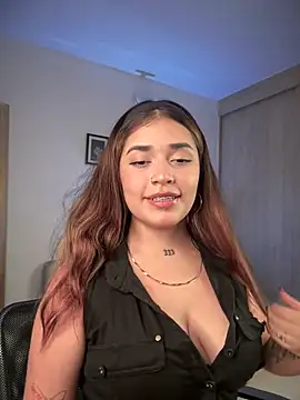 Snapshot of JoselinFlower_ chatting on March 2025 03:45:02 AM JoselinFlower online show from March 2025 03:45:02 AM