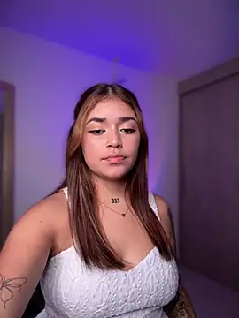 Snapshot of JoselinFlower_ chatting on December 2024 04:09:02 AM JoselinFlower online show from December 2024 04:09:02 AM