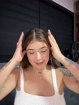 Snapshot of JoselinFlower_ chatting on December 2024 03:39:01 AM JoselinFlower online show from December 2024 03:39:01 AM