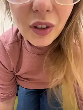 Vanilladreams online show from February 2026 05:37:01 PM