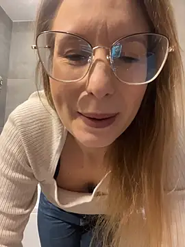 Vanilladreams online show from February 2026 01:55:01 PM