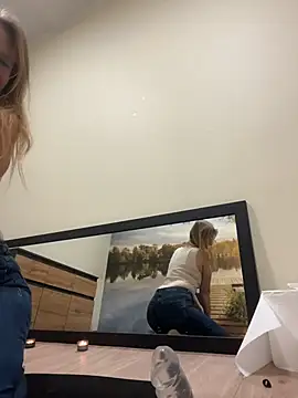 Vanilladreams online show from February 2026 03:32:02 PM