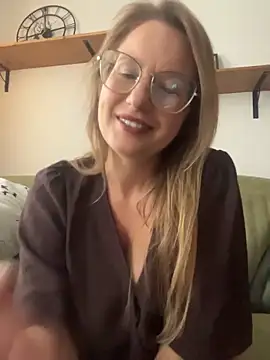 Vanilladreams online show from June 2026 04:41:01 PM