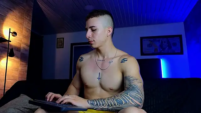 AsmodeoCox online show from March 2025 03:45:01 AM