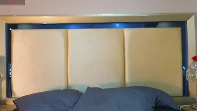 Malkongarcia online show from December 2025 09:09:02 PM