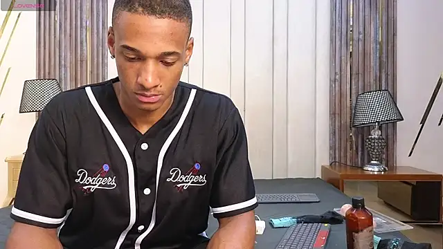 Malkongarcia online show from February 2026 09:04:02 PM