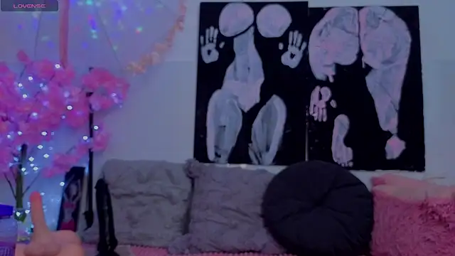 KilyetVera3x online show from February 2026 04:56:01 AM