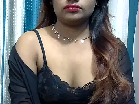 Mayra baby online show from December 2025 05:14:02 PM