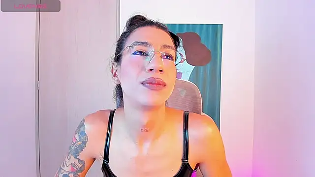 sofiaa grey  online show from February 2026 02:19:02 PM